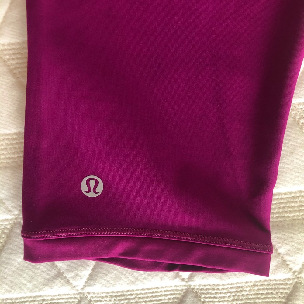 Lululemon Pink Cropped Knee Length Leggings